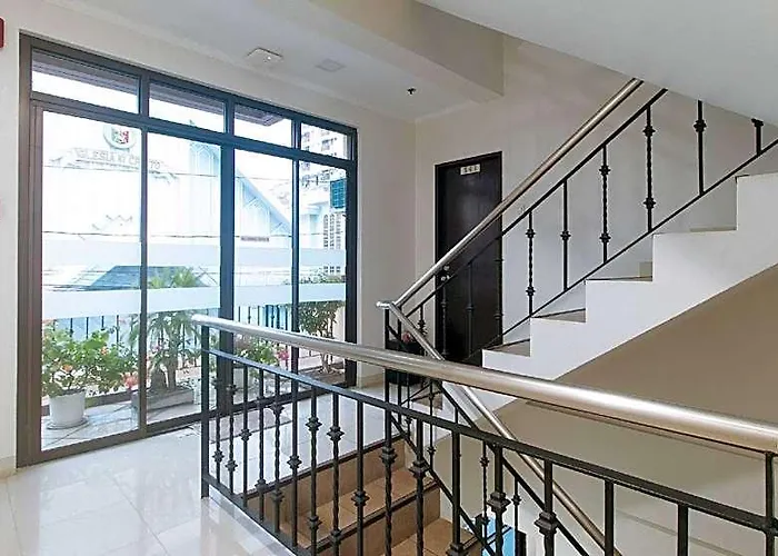 Urbanview @ Evangelista Street Makati 2*