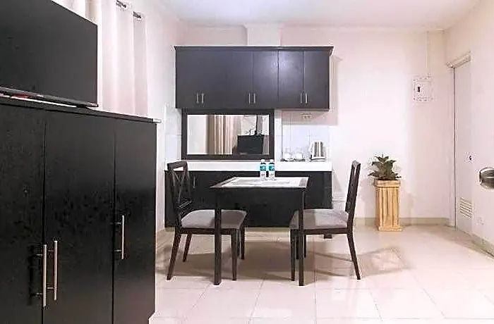 Urbanview @ Evangelista Street Makati 2* Manila